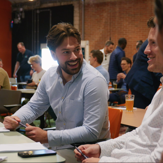 Business Manager Nrg Office In Gesprek Op Supply Chain Event